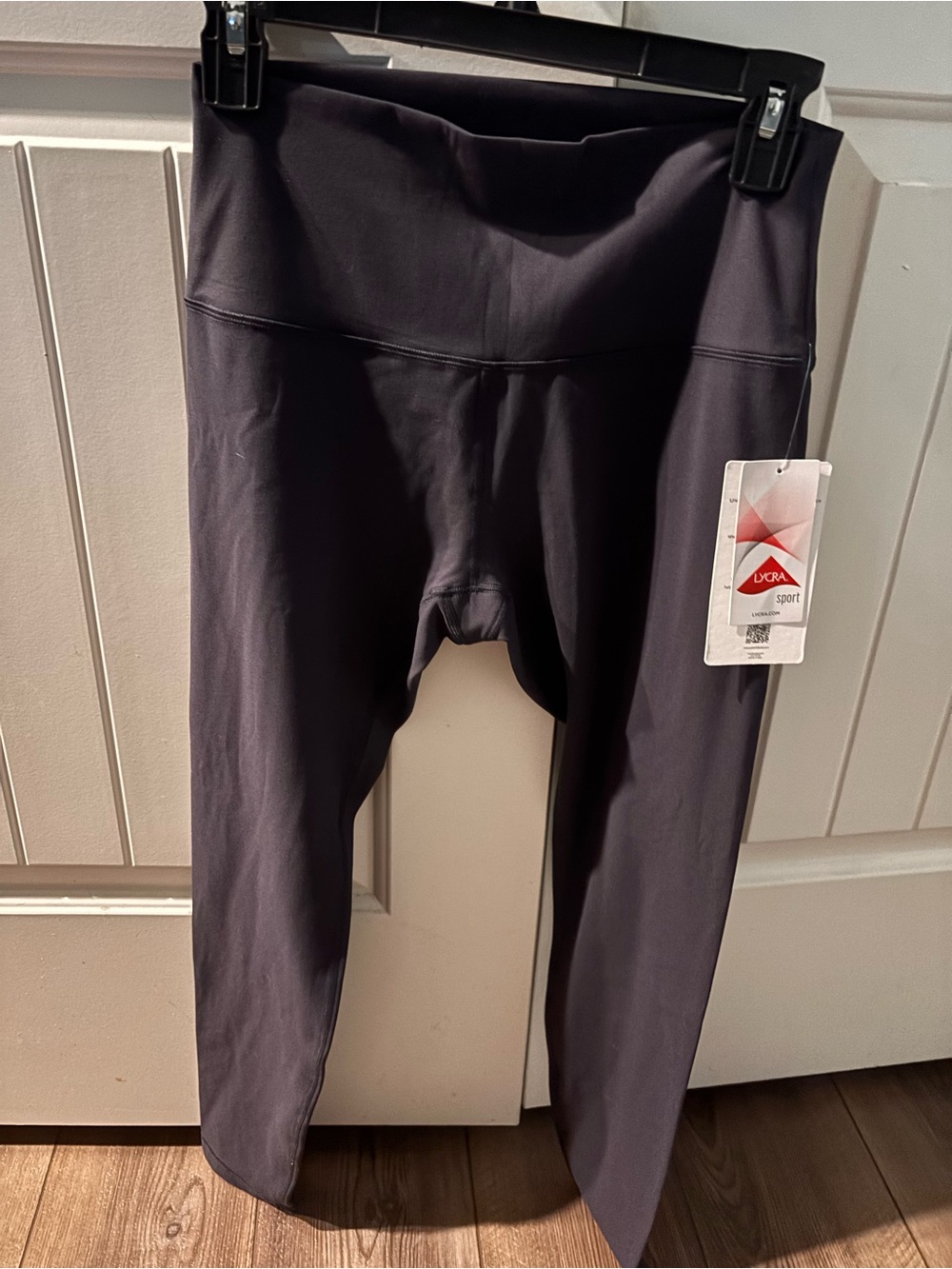 Lycra Gray Women’s Petite L Active Performance Leggings